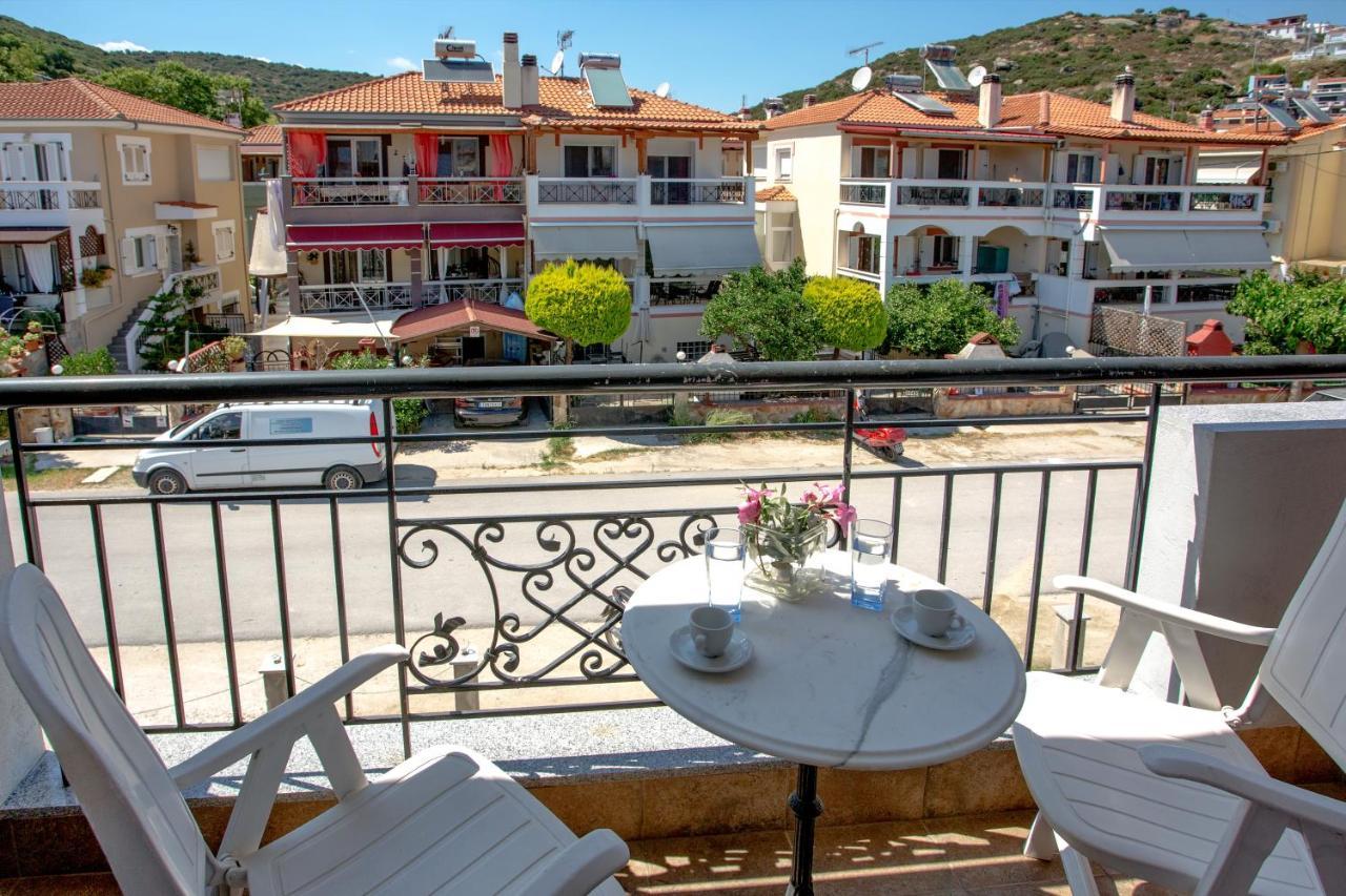 Near The Sea House Villa Nea Peramos  Exterior photo